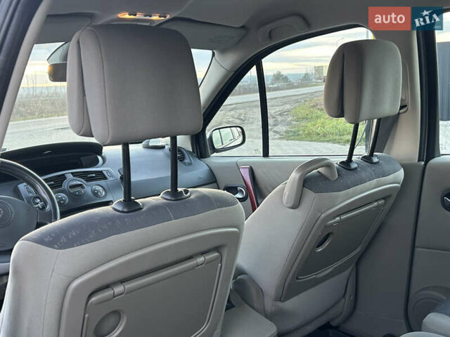 Бежевый Рено Сценик, объемом двигателя 1.6 л и пробегом 189 тыс. км за 4199 $, фото 30 на Automoto.ua