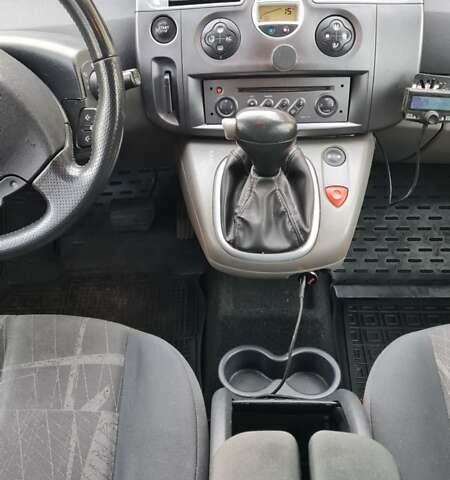 Бежевый Рено Сценик, объемом двигателя 1.6 л и пробегом 313 тыс. км за 4000 $, фото 4 на Automoto.ua