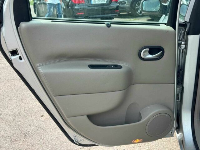 Бежевый Рено Сценик, объемом двигателя 2 л и пробегом 240 тыс. км за 4890 $, фото 21 на Automoto.ua