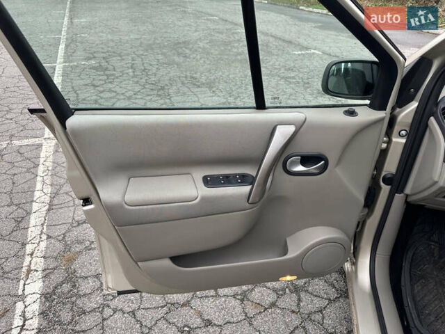 Бежевий Рено Сценік, об'ємом двигуна 1.6 л та пробігом 200 тис. км за 5800 $, фото 9 на Automoto.ua
