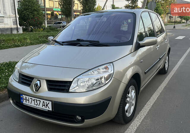 Бежевый Рено Сценик, объемом двигателя 0 л и пробегом 106 тыс. км за 6800 $, фото 1 на Automoto.ua