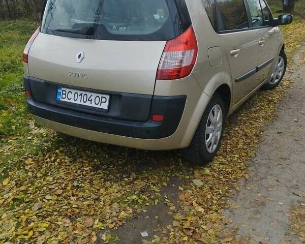 Бежевый Рено Сценик, объемом двигателя 1.6 л и пробегом 247 тыс. км за 4400 $, фото 2 на Automoto.ua