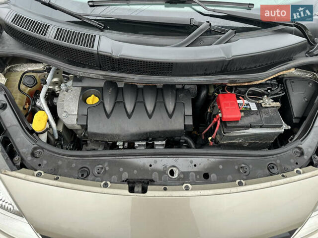 Бежевий Рено Сценік, об'ємом двигуна 1.6 л та пробігом 200 тис. км за 5800 $, фото 18 на Automoto.ua