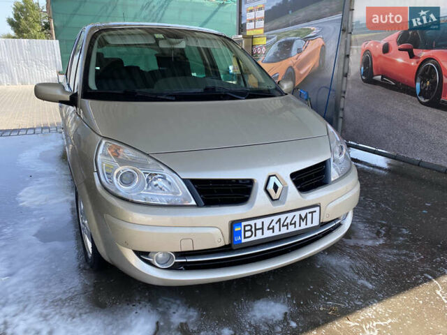 Бежевий Рено Сценік, об'ємом двигуна 2 л та пробігом 198 тис. км за 6700 $, фото 25 на Automoto.ua