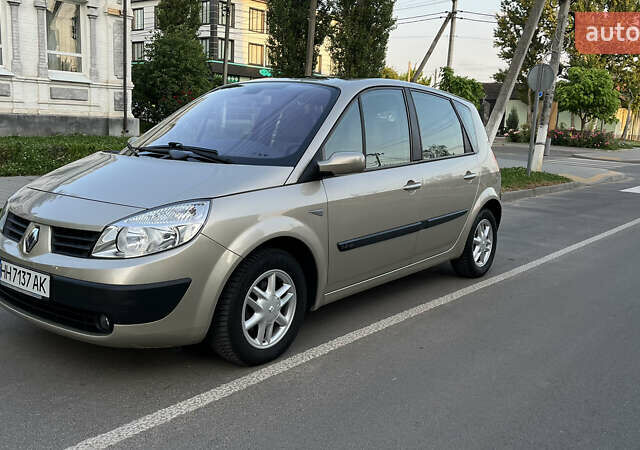 Бежевый Рено Сценик, объемом двигателя 0 л и пробегом 106 тыс. км за 6800 $, фото 13 на Automoto.ua