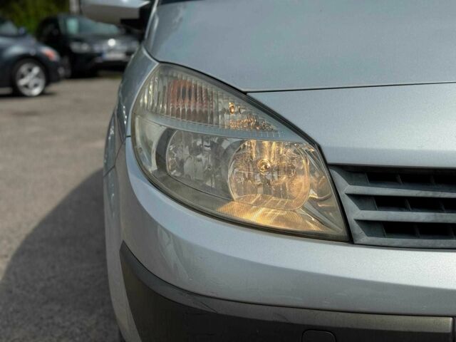 Бежевый Рено Сценик, объемом двигателя 2 л и пробегом 240 тыс. км за 4890 $, фото 2 на Automoto.ua