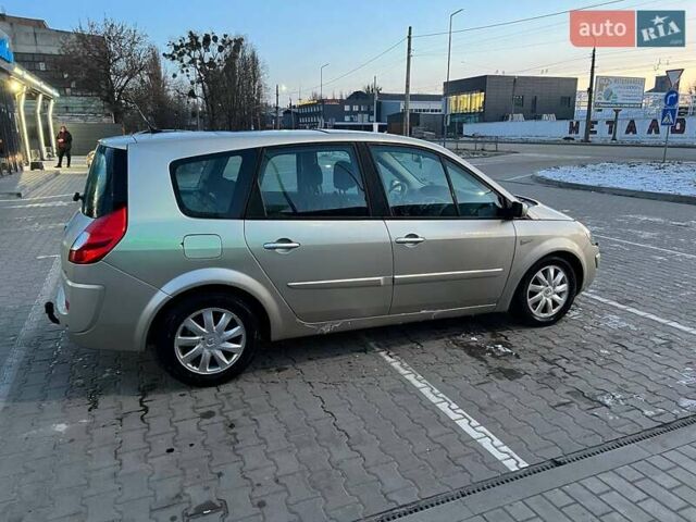 Бежевый Рено Сценик, объемом двигателя 2 л и пробегом 213 тыс. км за 5000 $, фото 11 на Automoto.ua