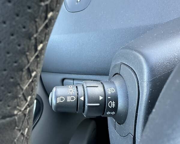 Бежевий Рено Сценік, об'ємом двигуна 1.6 л та пробігом 141 тис. км за 6000 $, фото 29 на Automoto.ua