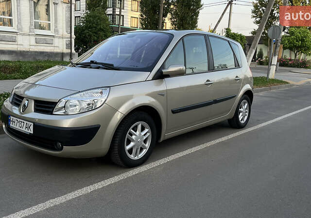 Бежевый Рено Сценик, объемом двигателя 0 л и пробегом 106 тыс. км за 6800 $, фото 14 на Automoto.ua