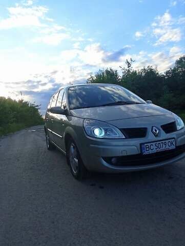 Бежевый Рено Сценик, объемом двигателя 1.6 л и пробегом 184 тыс. км за 5150 $, фото 2 на Automoto.ua