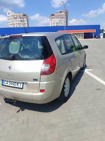 Рено Сценик 2007 в Умани на Automoto.ua Бежевый Рено Сценик, объемом двигателя 1.6 л и пробегом 270 тыс. км за 6399 $, фото 15 на Automoto.ua