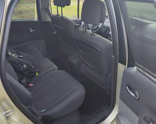 Бежевий Рено Сценік, об'ємом двигуна 1.6 л та пробігом 169 тис. км за 5800 $, фото 5 на Automoto.ua