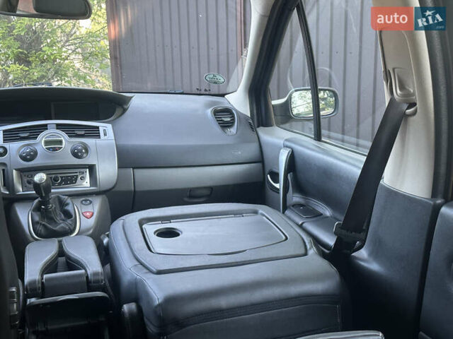 Бежевий Рено Сценік, об'ємом двигуна 1.6 л та пробігом 228 тис. км за 6500 $, фото 52 на Automoto.ua