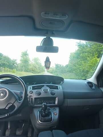 Бежевый Рено Сценик, объемом двигателя 1.6 л и пробегом 184 тыс. км за 5150 $, фото 9 на Automoto.ua