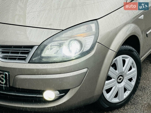 Бежевый Рено Сценик, объемом двигателя 1.6 л и пробегом 192 тыс. км за 6400 $, фото 2 на Automoto.ua