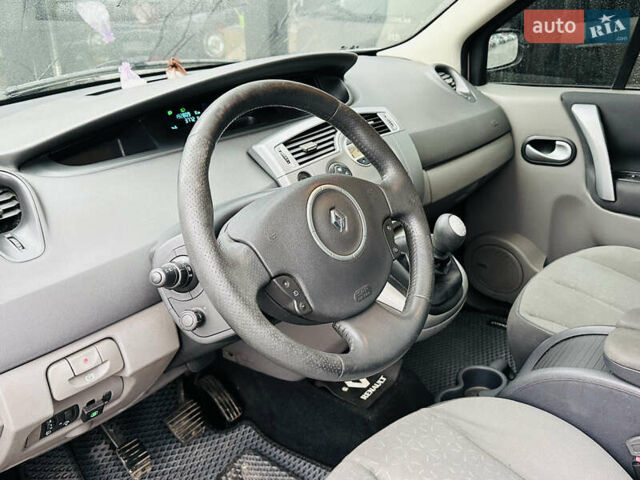 Бежевый Рено Сценик, объемом двигателя 1.6 л и пробегом 192 тыс. км за 6400 $, фото 11 на Automoto.ua