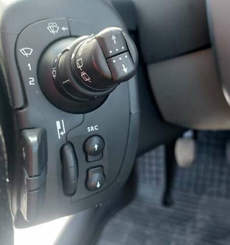 Бежевый Рено Сценик, объемом двигателя 1.6 л и пробегом 201 тыс. км за 6000 $, фото 16 на Automoto.ua