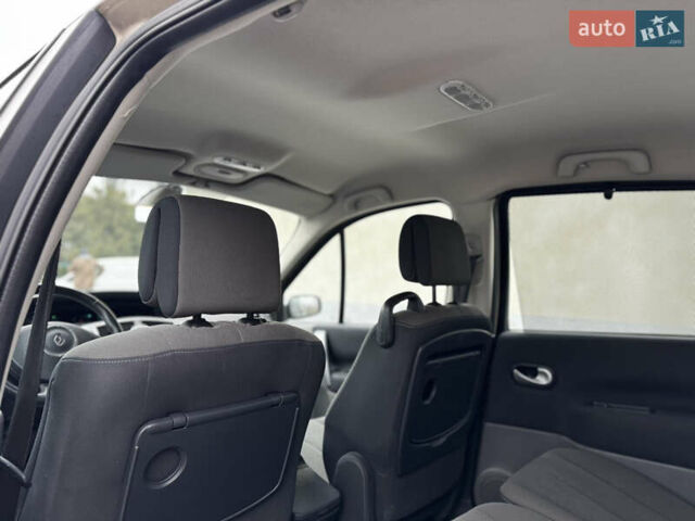 Бежевый Рено Сценик, объемом двигателя 1.6 л и пробегом 144 тыс. км за 5750 $, фото 20 на Automoto.ua