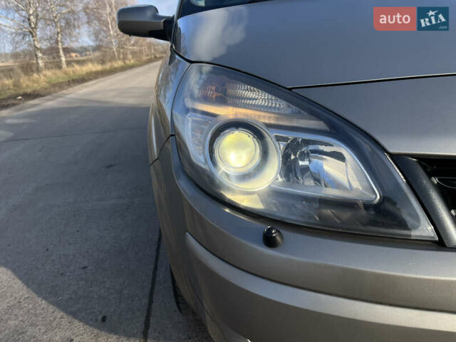 Бежевый Рено Сценик, объемом двигателя 1.6 л и пробегом 182 тыс. км за 6400 $, фото 18 на Automoto.ua