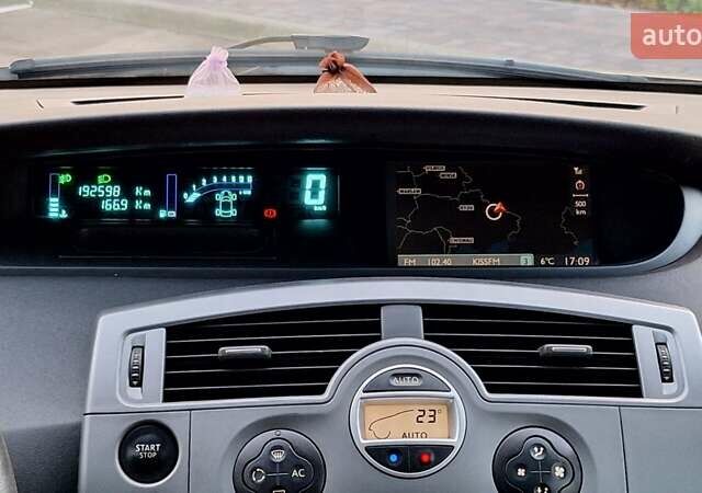 Рено Сценик 2008 в Харькове на Automoto.ua Бежевый Рено Сценик, объемом двигателя 1.6 л и пробегом 192 тыс. км за 6400 $, фото 20 на Automoto.ua