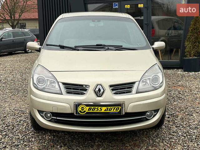 Бежевый Рено Сценик, объемом двигателя 1.87 л и пробегом 250 тыс. км за 5500 $, фото 1 на Automoto.ua
