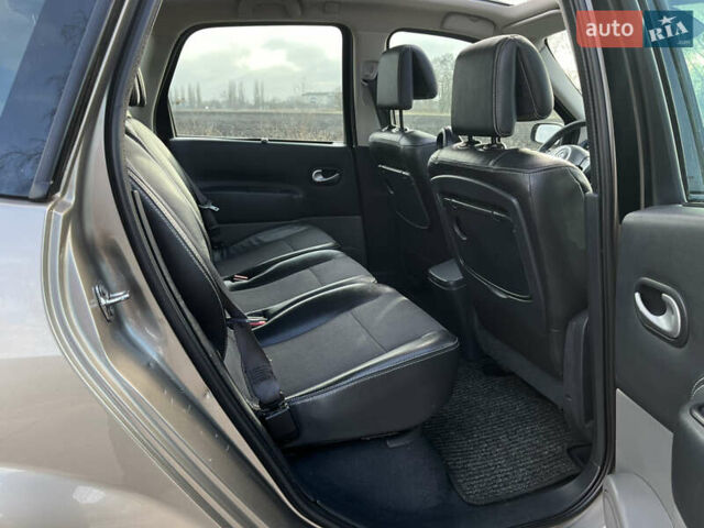 Бежевый Рено Сценик, объемом двигателя 1.6 л и пробегом 182 тыс. км за 6400 $, фото 35 на Automoto.ua