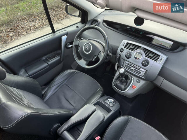 Бежевый Рено Сценик, объемом двигателя 1.6 л и пробегом 182 тыс. км за 6400 $, фото 40 на Automoto.ua