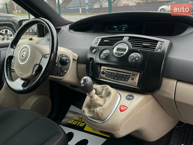 Бежевый Рено Сценик, объемом двигателя 1.87 л и пробегом 250 тыс. км за 5500 $, фото 16 на Automoto.ua