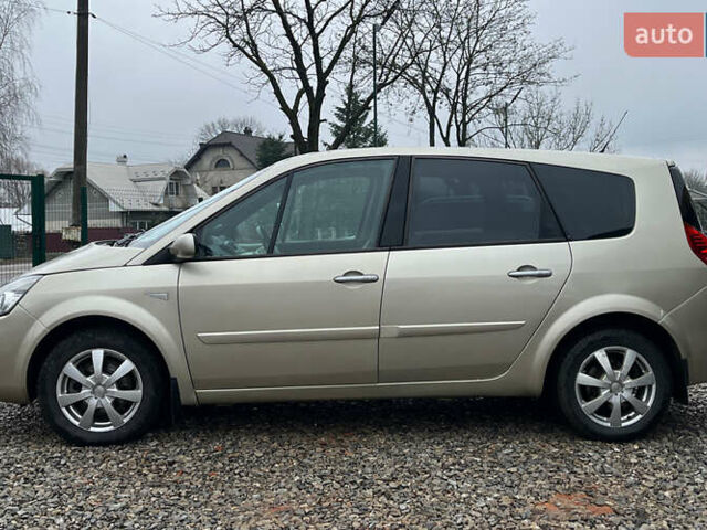 Бежевый Рено Сценик, объемом двигателя 1.87 л и пробегом 250 тыс. км за 5500 $, фото 3 на Automoto.ua