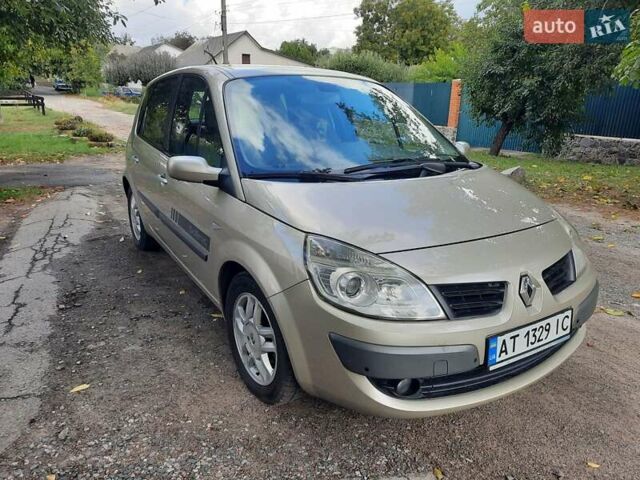 Бежевий Рено Сценік, об'ємом двигуна 1.5 л та пробігом 250 тис. км за 5555 $, фото 4 на Automoto.ua