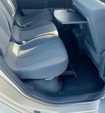 Бежевый Рено Сценик, объемом двигателя 1.6 л и пробегом 201 тыс. км за 6000 $, фото 10 на Automoto.ua