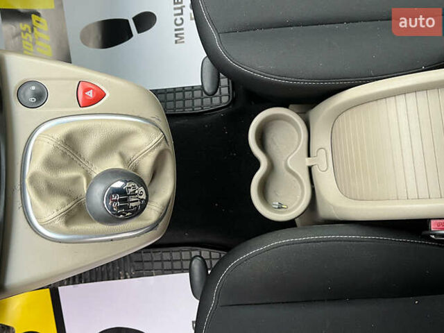 Бежевый Рено Сценик, объемом двигателя 1.87 л и пробегом 250 тыс. км за 5500 $, фото 14 на Automoto.ua