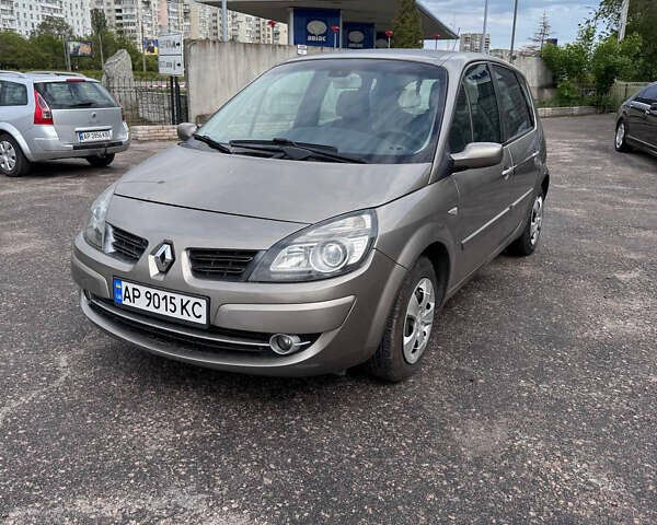 Бежевый Рено Сценик, объемом двигателя 1.5 л и пробегом 292 тыс. км за 5999 $, фото 2 на Automoto.ua