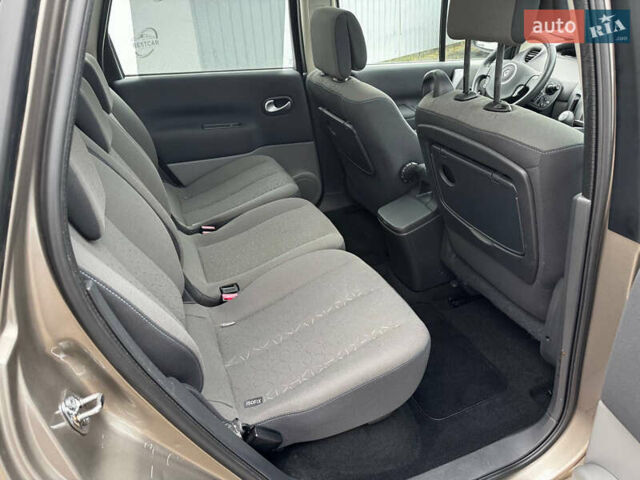 Бежевий Рено Сценік, об'ємом двигуна 1.6 л та пробігом 197 тис. км за 5699 $, фото 14 на Automoto.ua