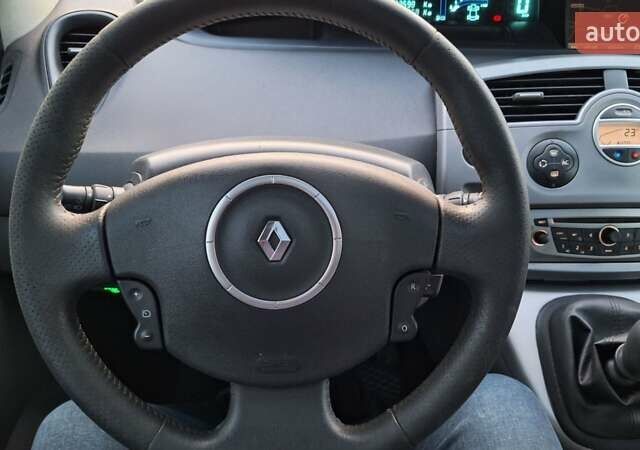 Рено Сценик 2008 в Харькове на Automoto.ua Бежевый Рено Сценик, объемом двигателя 1.6 л и пробегом 192 тыс. км за 6400 $, фото 22 на Automoto.ua