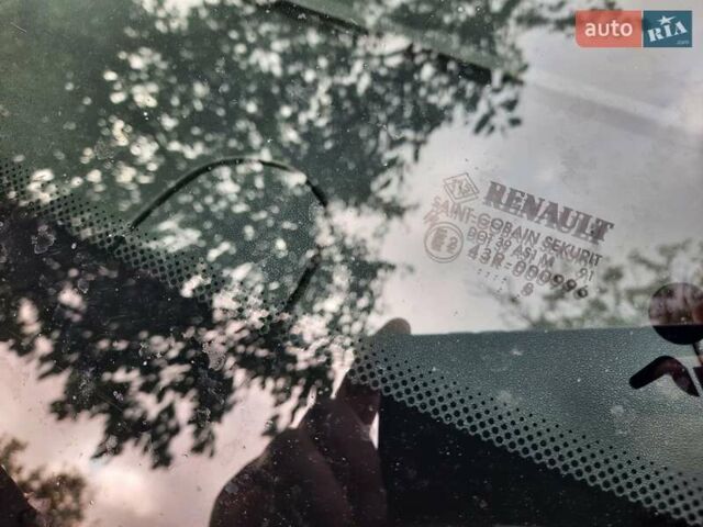 Бежевий Рено Сценік, об'ємом двигуна 1.5 л та пробігом 250 тис. км за 5555 $, фото 48 на Automoto.ua