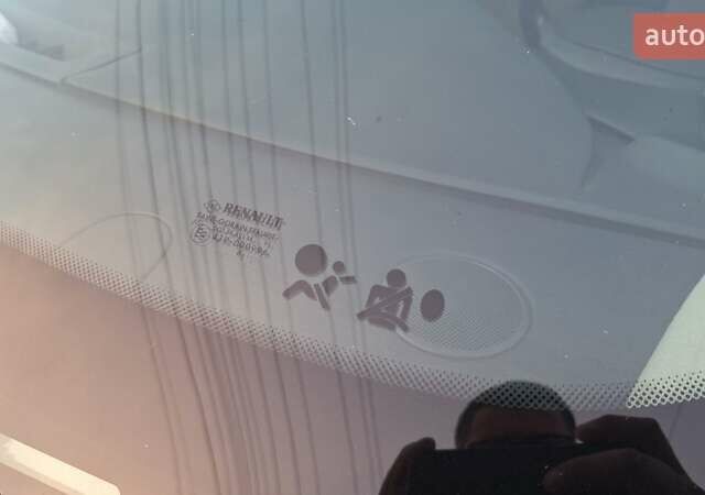 Рено Сценик 2008 в Харькове на Automoto.ua Бежевый Рено Сценик, объемом двигателя 1.6 л и пробегом 192 тыс. км за 6400 $, фото 13 на Automoto.ua