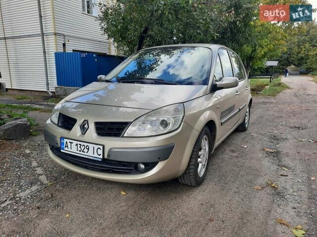 Бежевий Рено Сценік, об'ємом двигуна 1.5 л та пробігом 250 тис. км за 5555 $, фото 7 на Automoto.ua