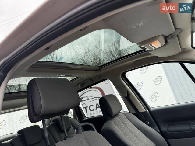 Бежевий Рено Сценік, об'ємом двигуна 1.6 л та пробігом 197 тис. км за 5699 $, фото 11 на Automoto.ua