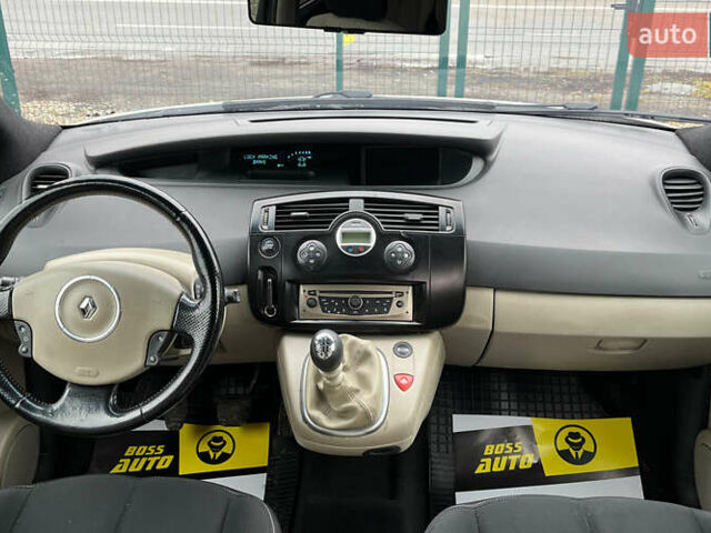 Бежевый Рено Сценик, объемом двигателя 1.87 л и пробегом 250 тыс. км за 5500 $, фото 9 на Automoto.ua