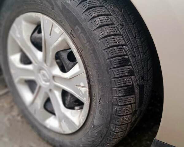 Рено Сценик 2009 в Ивано-Франковске на Automoto.ua Бежевый Рено Сценик, объемом двигателя 1.5 л и пробегом 213 тыс. км за 5300 $, фото 11 на Automoto.ua