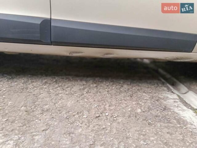 Рено Сценик 2009 в Ивано-Франковске на Automoto.ua Бежевый Рено Сценик, объемом двигателя 1.5 л и пробегом 213 тыс. км за 5300 $, фото 12 на Automoto.ua