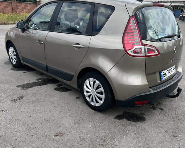 Бежевий Рено Сценік, об'ємом двигуна 1.6 л та пробігом 221 тис. км за 6900 $, фото 12 на Automoto.ua
