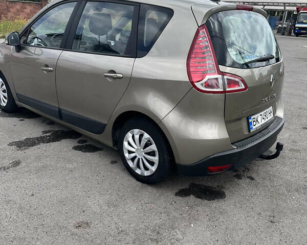 Бежевий Рено Сценік, об'ємом двигуна 1.6 л та пробігом 221 тис. км за 6900 $, фото 11 на Automoto.ua