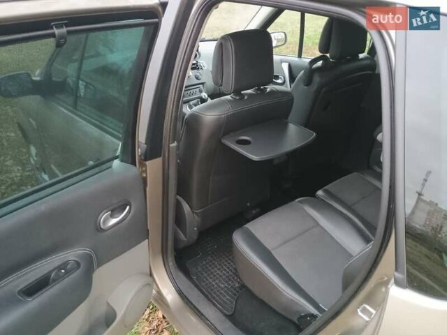 Бежевий Рено Сценік, об'ємом двигуна 1.6 л та пробігом 197 тис. км за 6300 $, фото 4 на Automoto.ua