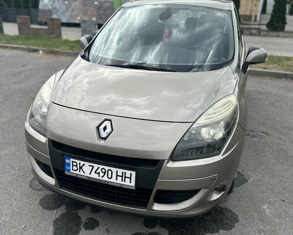 Бежевий Рено Сценік, об'ємом двигуна 1.6 л та пробігом 221 тис. км за 6900 $, фото 6 на Automoto.ua