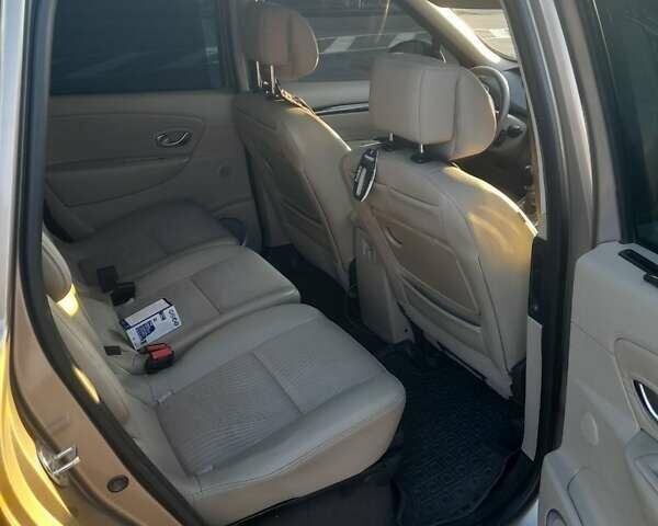 Бежевый Рено Сценик, объемом двигателя 1.9 л и пробегом 242 тыс. км за 7790 $, фото 15 на Automoto.ua