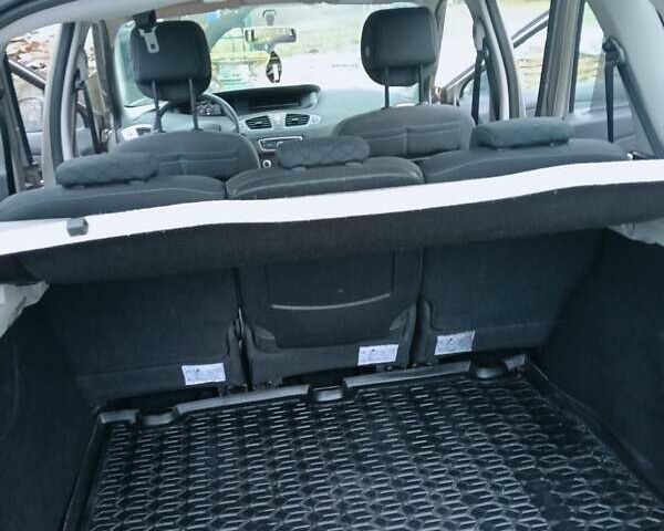 Бежевый Рено Сценик, объемом двигателя 1.6 л и пробегом 197 тыс. км за 6800 $, фото 4 на Automoto.ua