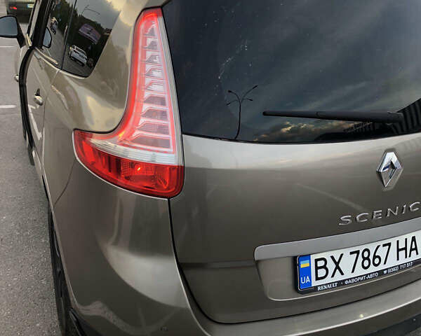 Бежевий Рено Сценік, об'ємом двигуна 1.99 л та пробігом 320 тис. км за 10000 $, фото 16 на Automoto.ua