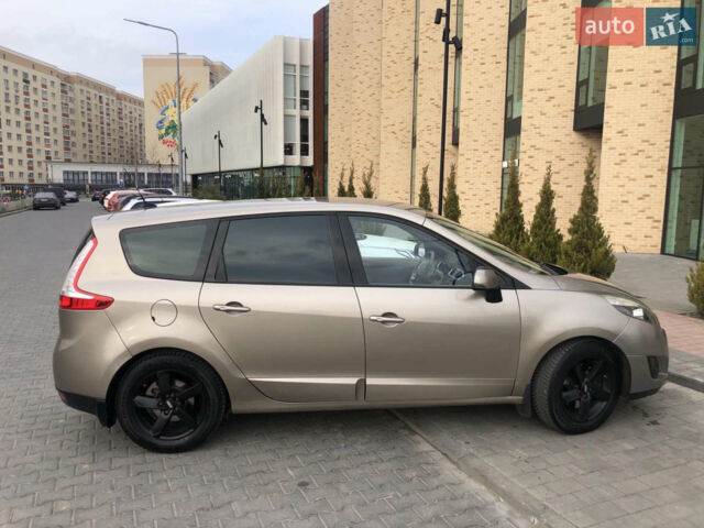 Бежевий Рено Сценік, об'ємом двигуна 1.99 л та пробігом 320 тис. км за 10000 $, фото 8 на Automoto.ua